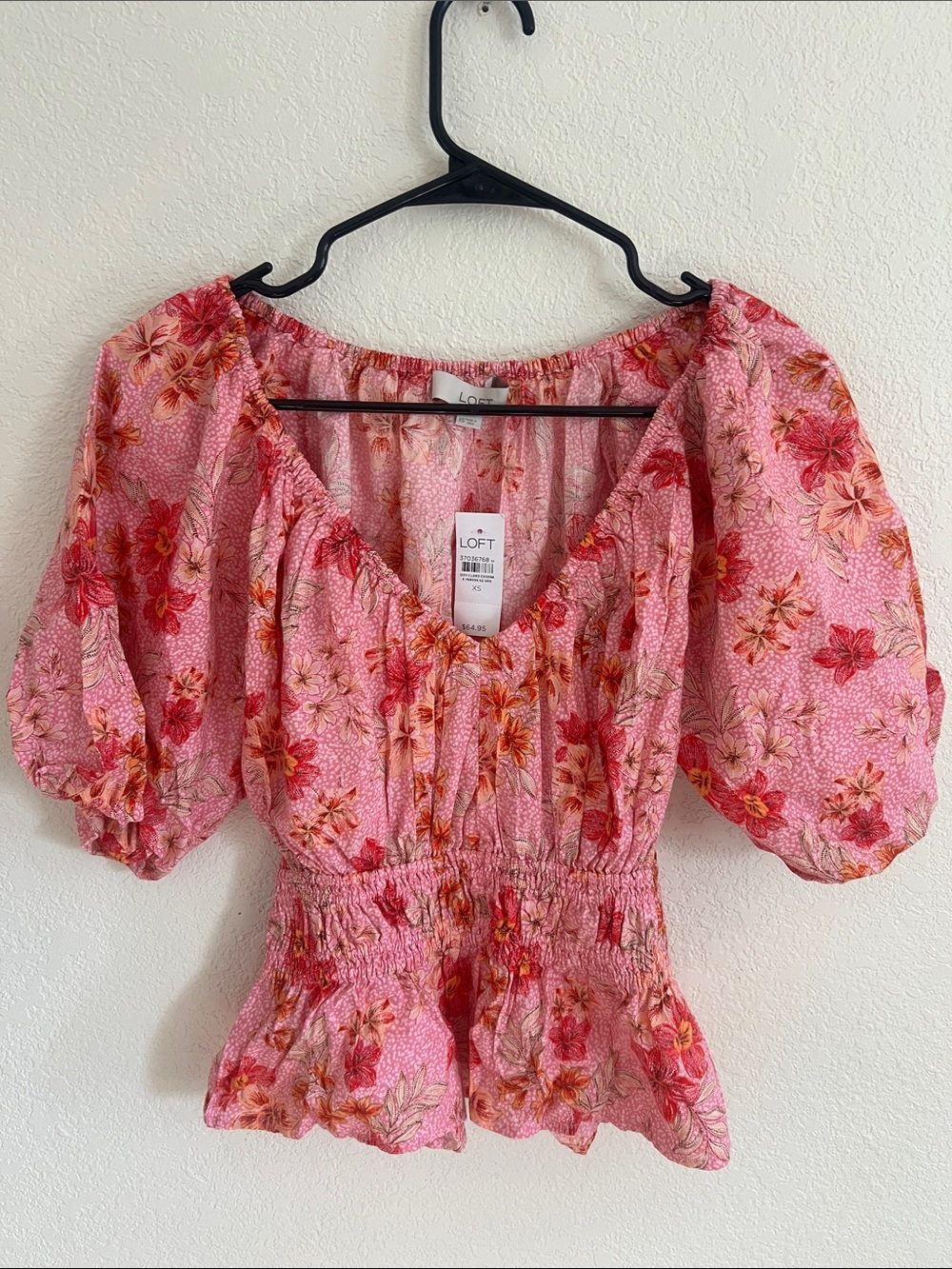 Loft Gathered Waist V Neck Puff Sleeve Blouse